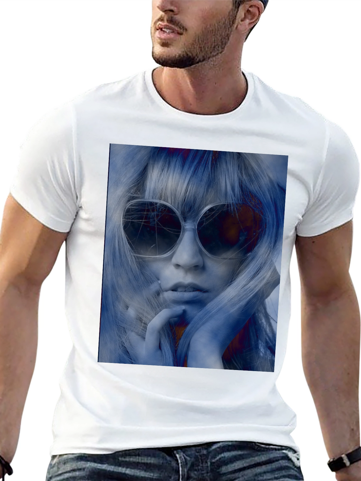 Retro Chic Tee: Black T-Shirt with Sunglasses Woman Print