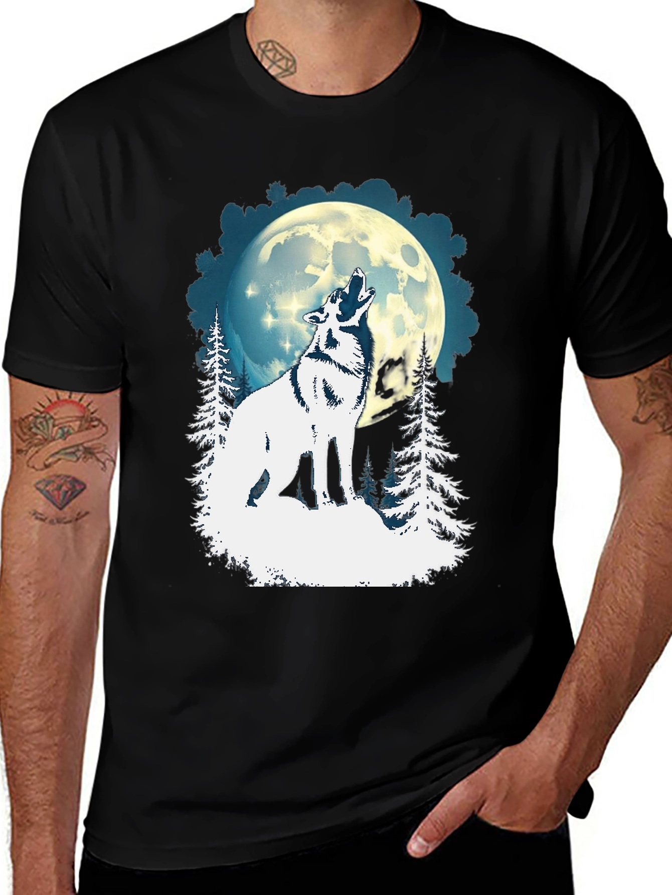 Wolf Howling Moon Graphic Tee - Black
