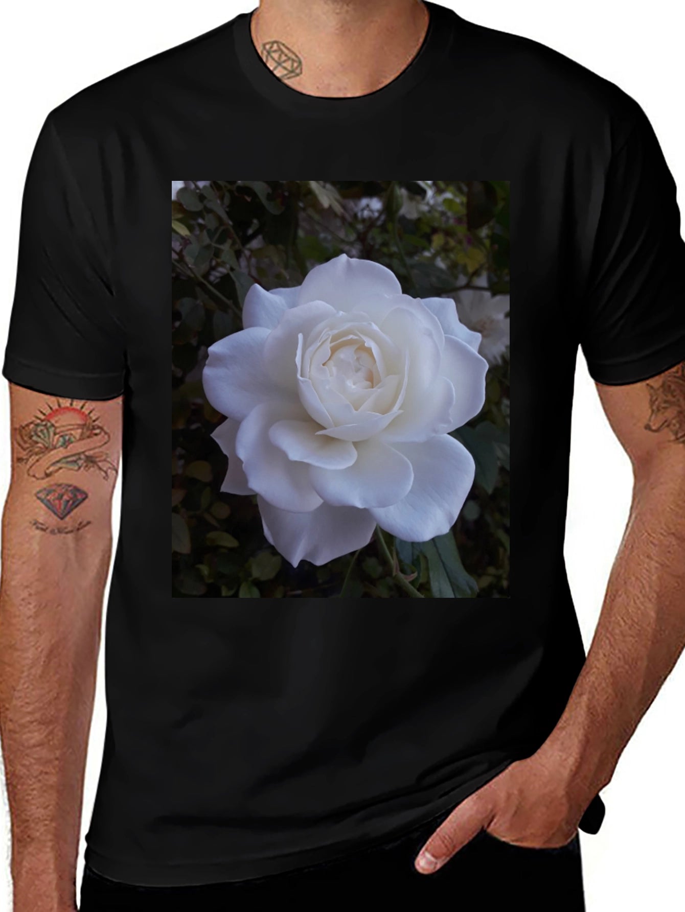 White Rose Graphic Black T-Shirt