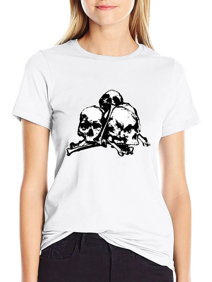 Skull & Crossbones Graphic Tee - Gothic Style