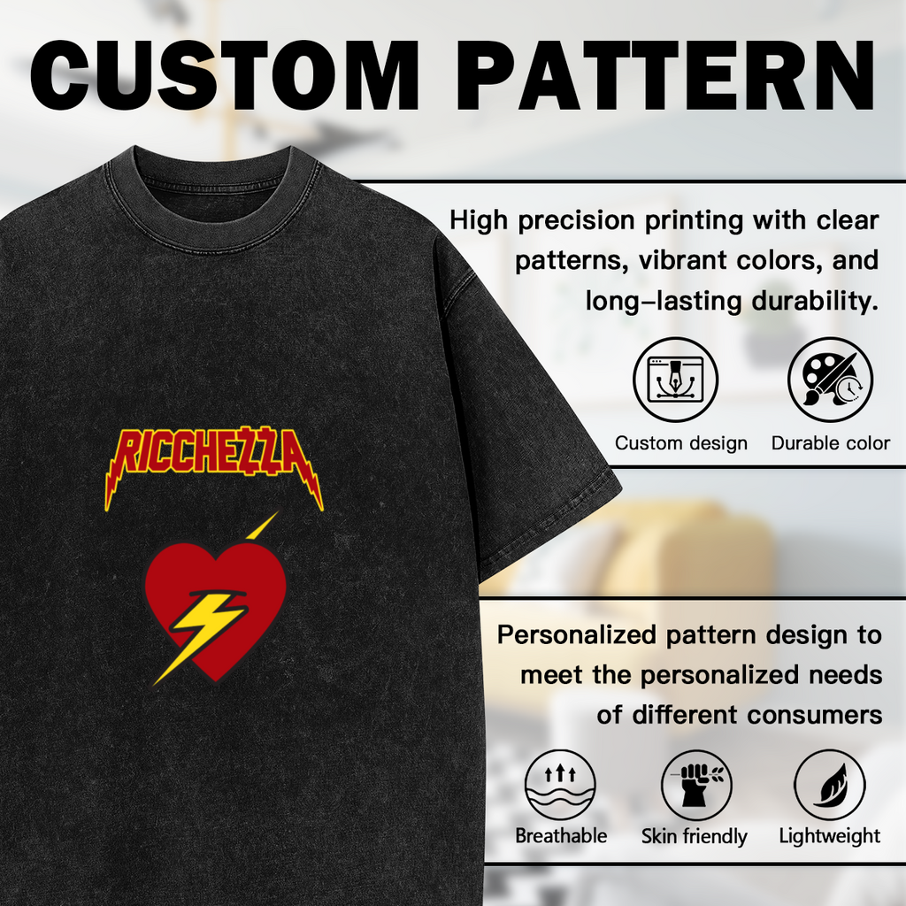 Ricchezza Lightning Text Red Heart Flash Vintage Graphic T-Shirt