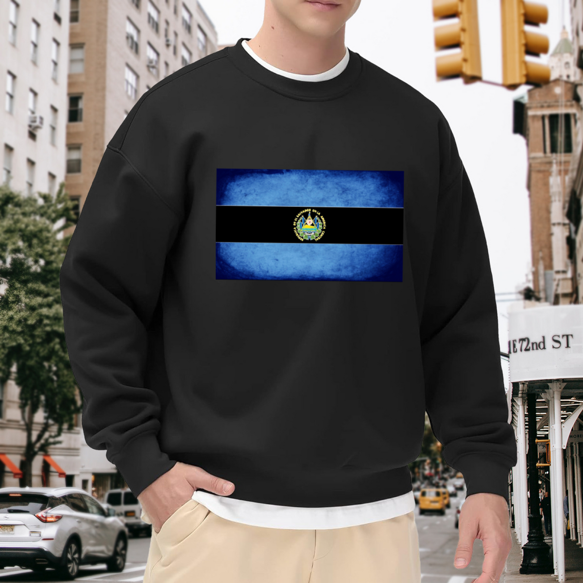 Nicaragua Flag Crest Crewneck Sweatshirt - Vintage Patriotic National Flag Pullover, Heritage Pride Graphic, Travel Souvenir