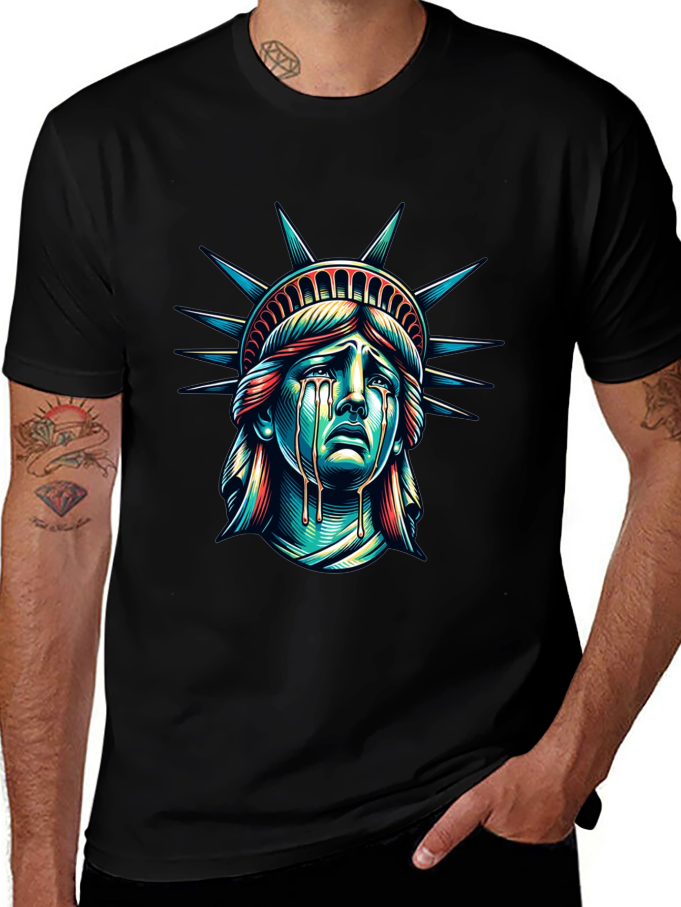 Distressed Statue of Liberty Graphic T-Shirt