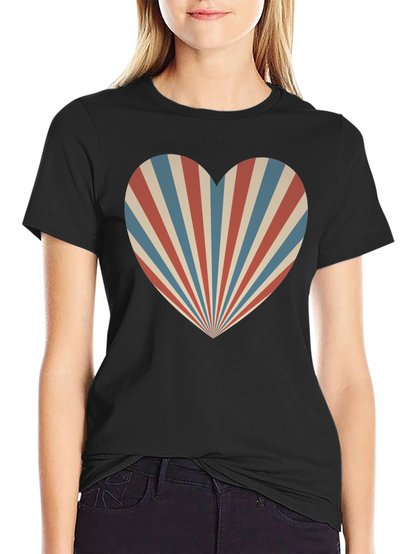 Retro Heart Ray Graphic Tee - Stylish Comfort