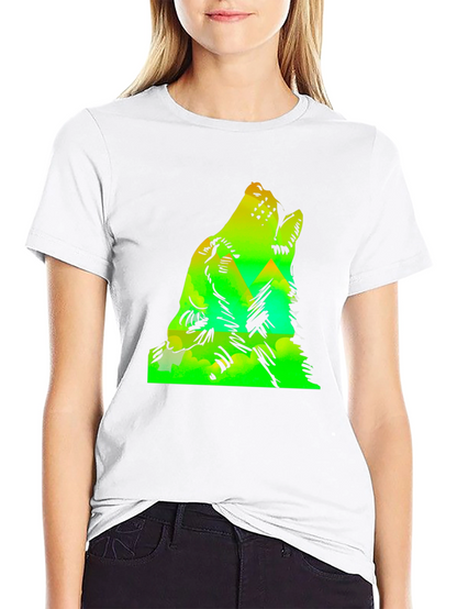 Wolf Howl Mountain Graphic Tee - Black