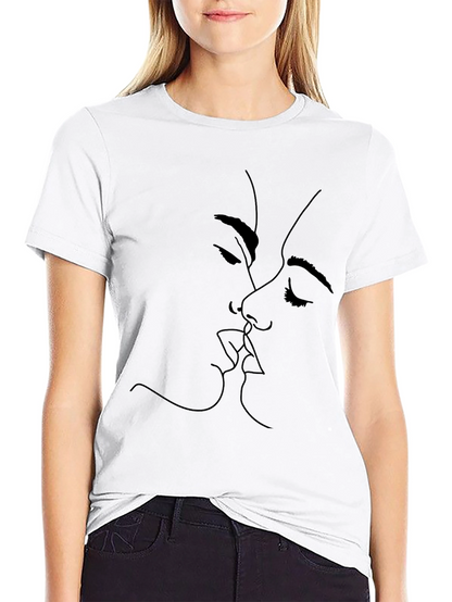 Minimalist Kiss Graphic Black T-Shirt