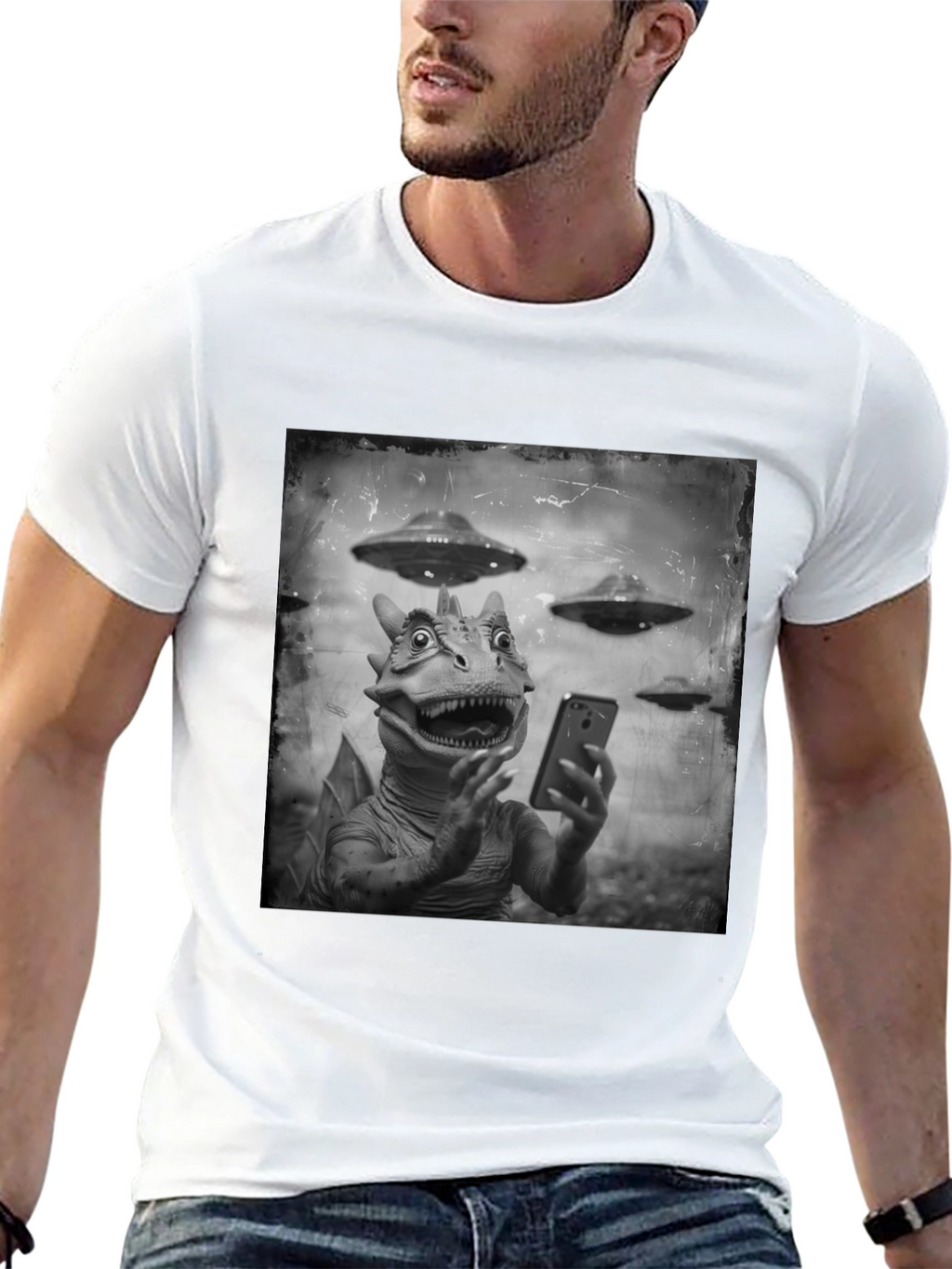 Retro Alien Lizard Selfie Graphic Tee