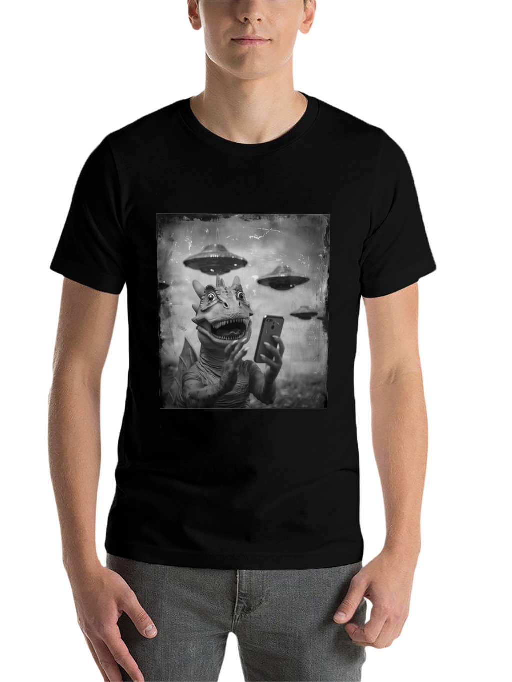 Retro Alien Lizard Selfie Graphic Tee